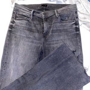 MOTHER Weekender Fray Jeans